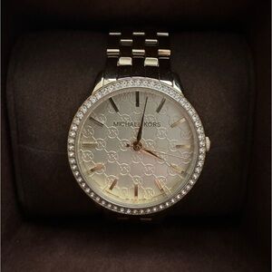 Gold MK woman’s watch